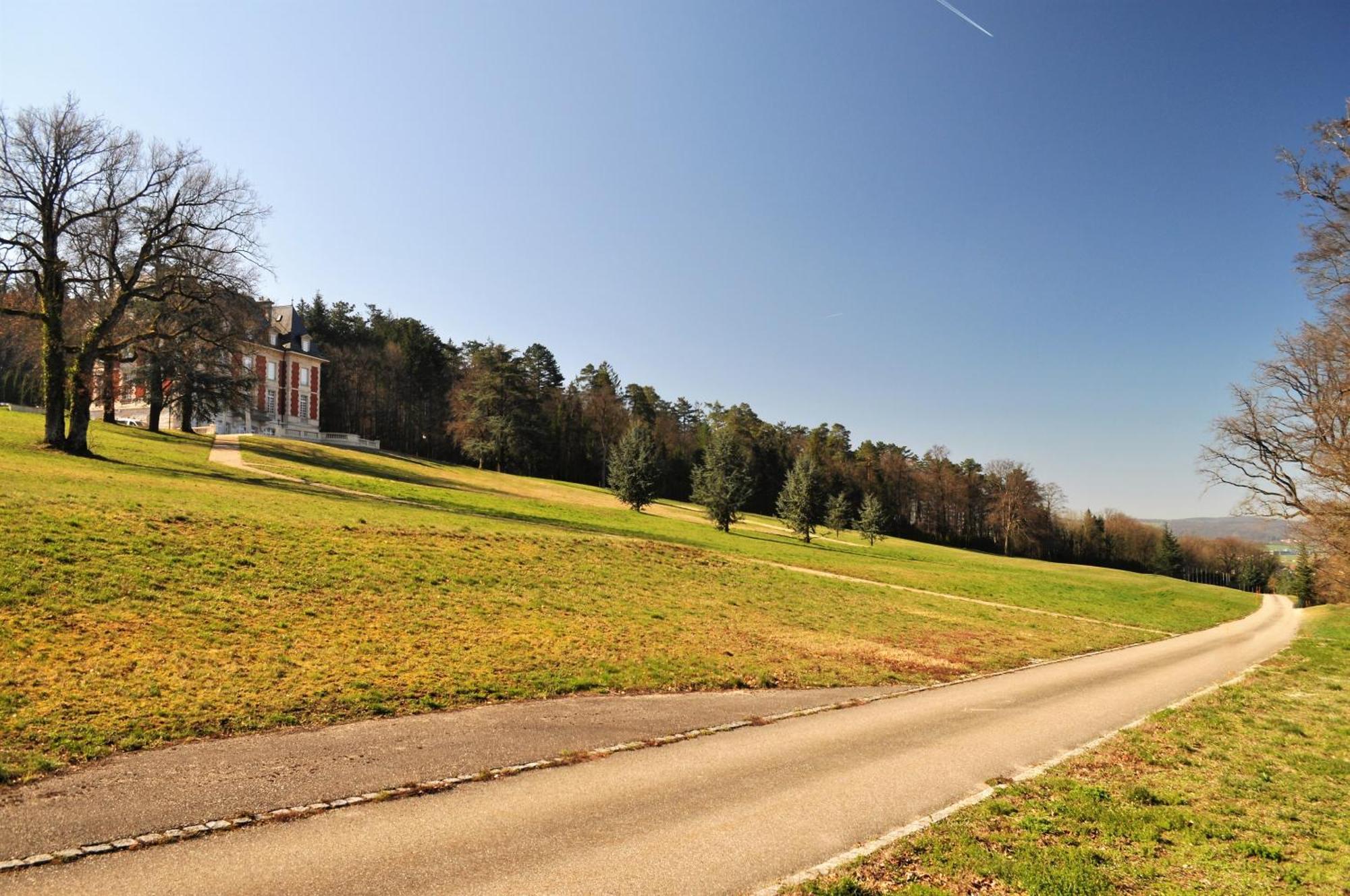 Domaine De Mont-Renaud Hotel Boncourt Bagian luar foto